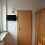 Ferienstudio בית הארחה אוברוויזנטל